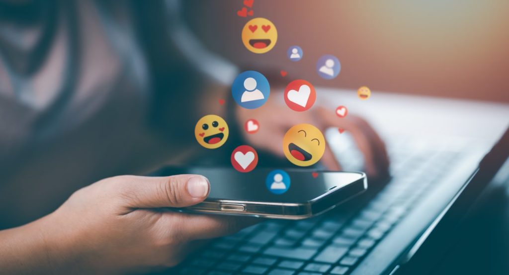 Promosi di media sosial melalui cerita pelanggan: testimonial yang meleleh | Artikel – bisnisads.com