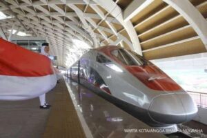 Melihat kuatnya pengaruh Beijing terhadap perekonomian Indonesia