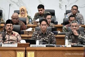 Purbaya Pagi Masih Rapat dengan DPD, Sore Digantikan Suahasil Jadi Menkeu
