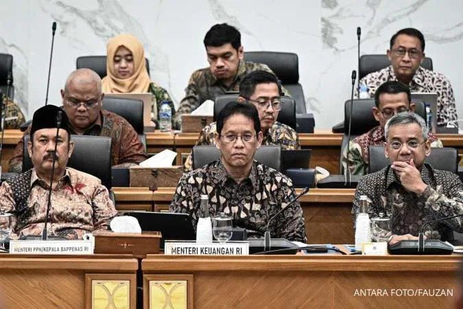 Purbaya Pagi Masih Rapat dengan DPD, Sore Digantikan Suahasil Jadi Menkeu